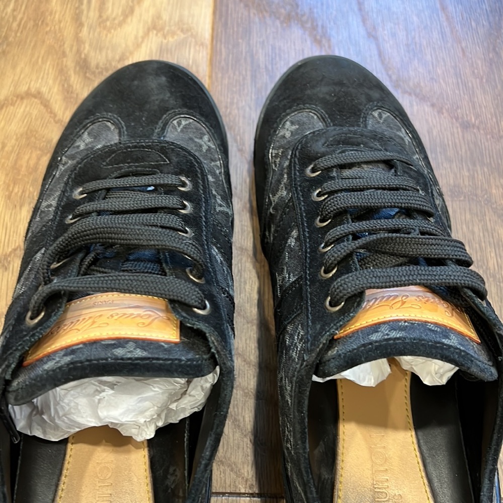 Men’s Louis Vuitton Black Sneakers - Picture 8 of 13
